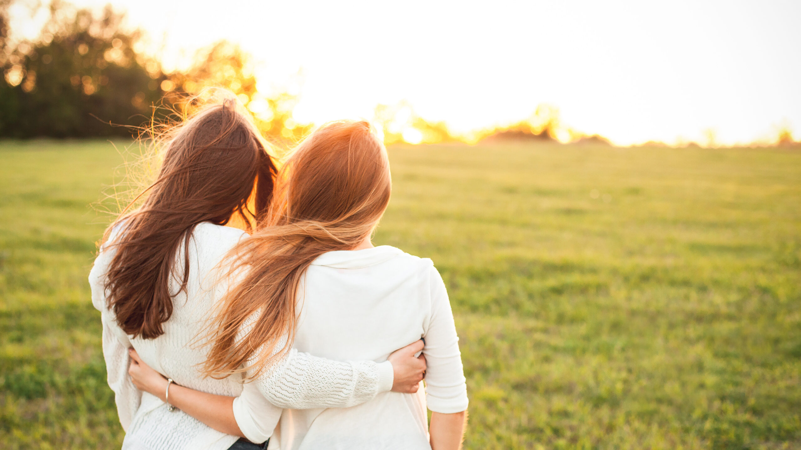 Difficult discussions: 5 supportive ways to help a friend with depression